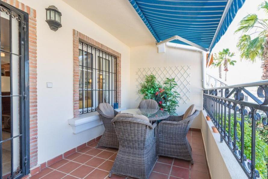 Townhouse Playa Flamenca Villa ภายนอก รูปภาพ